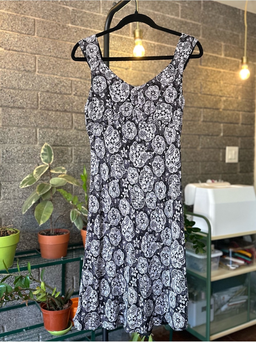Y2K Ann Taylor LOFT Black Floral Sleeveless Midi Dress